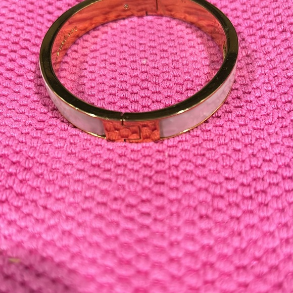 Kate Spade large bangle. Cream and gold with gold decorations for on the cream. - Picture 6 of 6